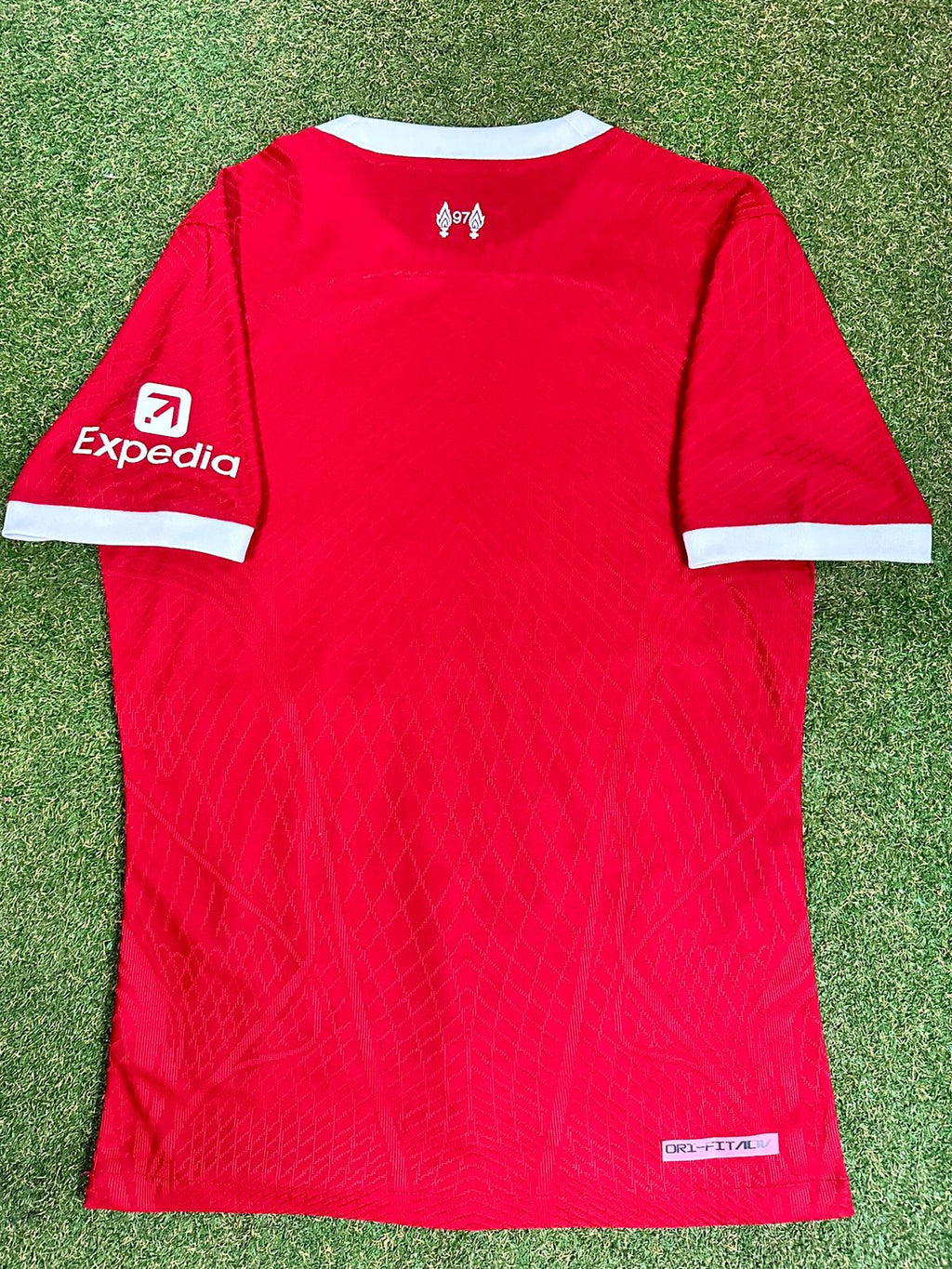 CAMISETA VERSION JUGADOR LIVERPOOL 23/24