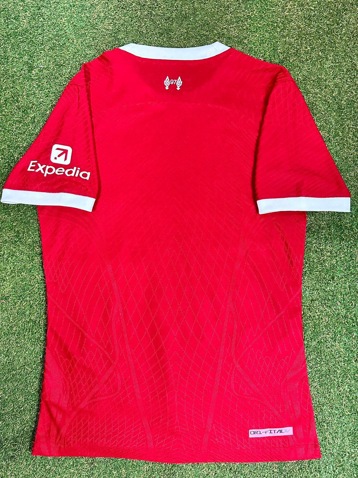 CAMISETA VERSION JUGADOR LIVERPOOL 23/24