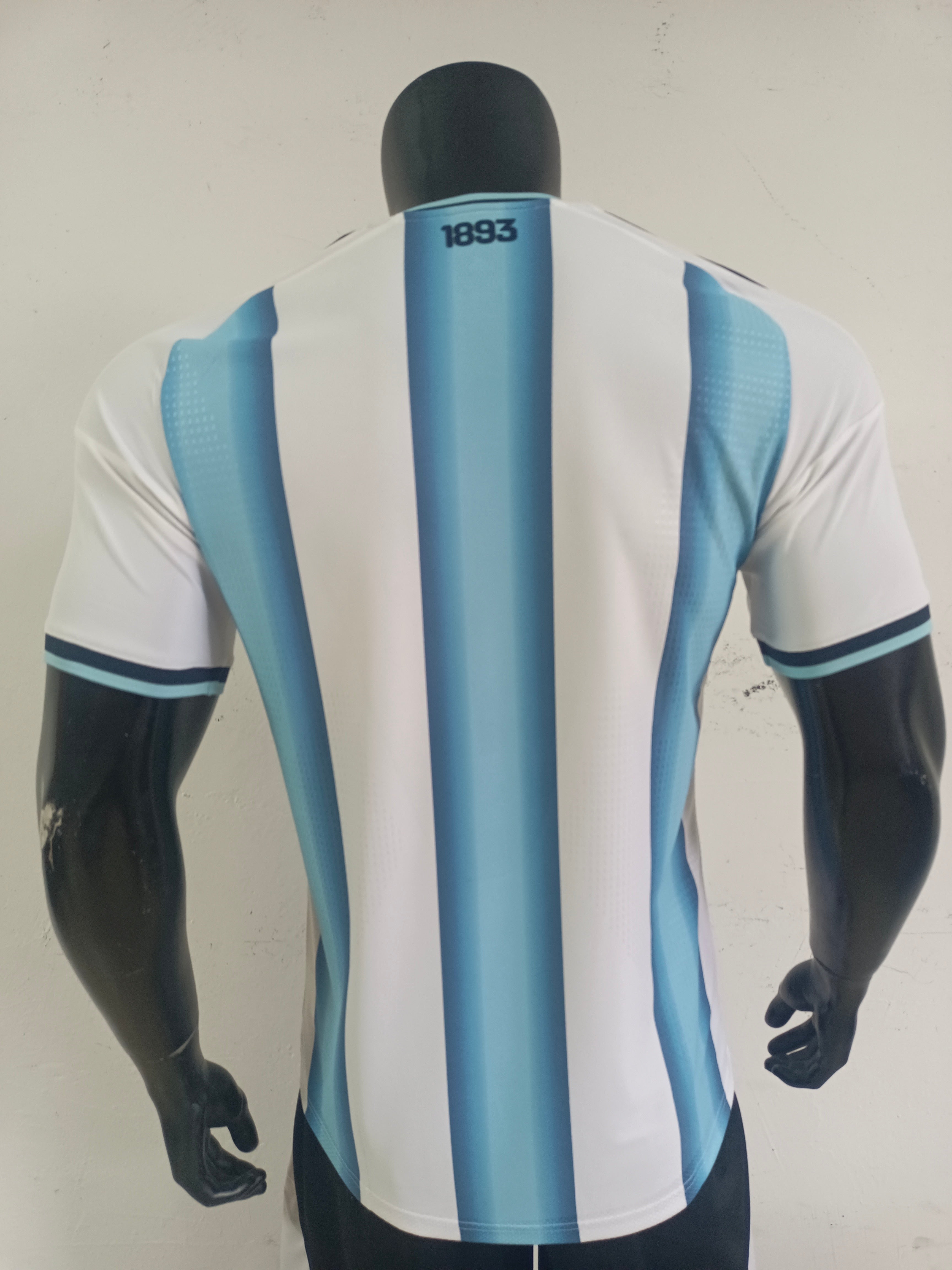 CAMISETA ARGENTINA MUNDIAL 2026 LOCAL